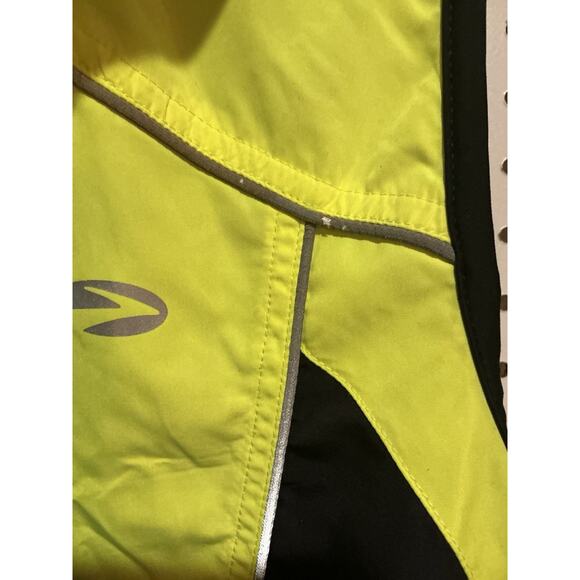 Brooks Running Womens Vest Size M Reflective Yellow Gently Used - Picture 5 of 6